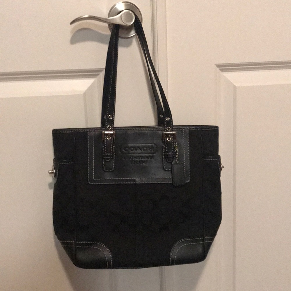 ✨Black Coach Purse✨